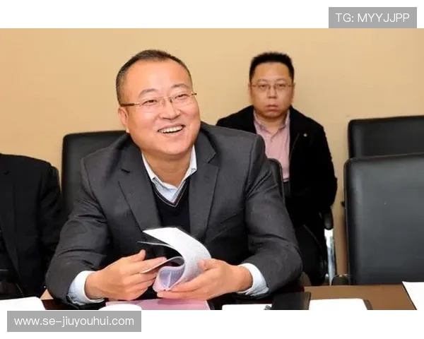 山西职业足球队发展历程与地方体育产业融合路径研究